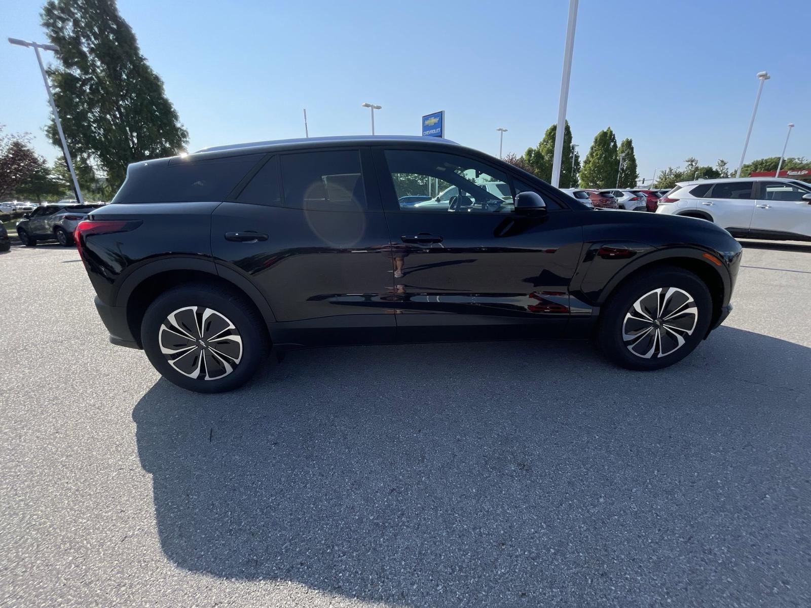 2024 Chevrolet Blazer EV Vehicle Photo in BENTONVILLE, AR 72712-4322