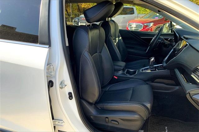 2024 Subaru Outback Vehicle Photo in KANSAS CITY, MO 64114-4545