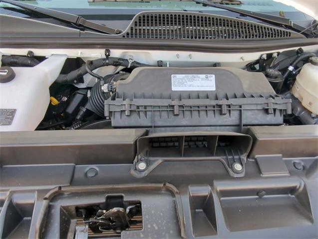 2024 GMC Savana Cutaway 3500 Vehicle Photo in PASADENA, CA 91107-3803