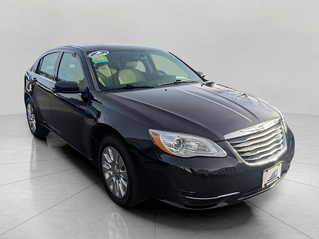 2011 Chrysler 200 Vehicle Photo in Neenah, WI 54956