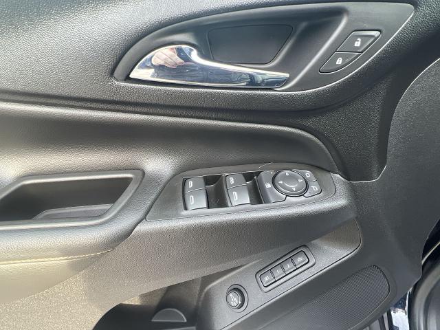 2020 Chevrolet Equinox Vehicle Photo in BOSTON, NY 14025-9684