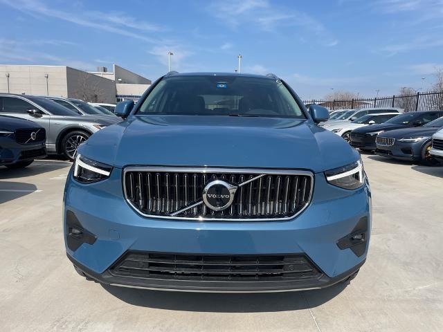 2025 Volvo XC40 Vehicle Photo in Grapevine, TX 76051