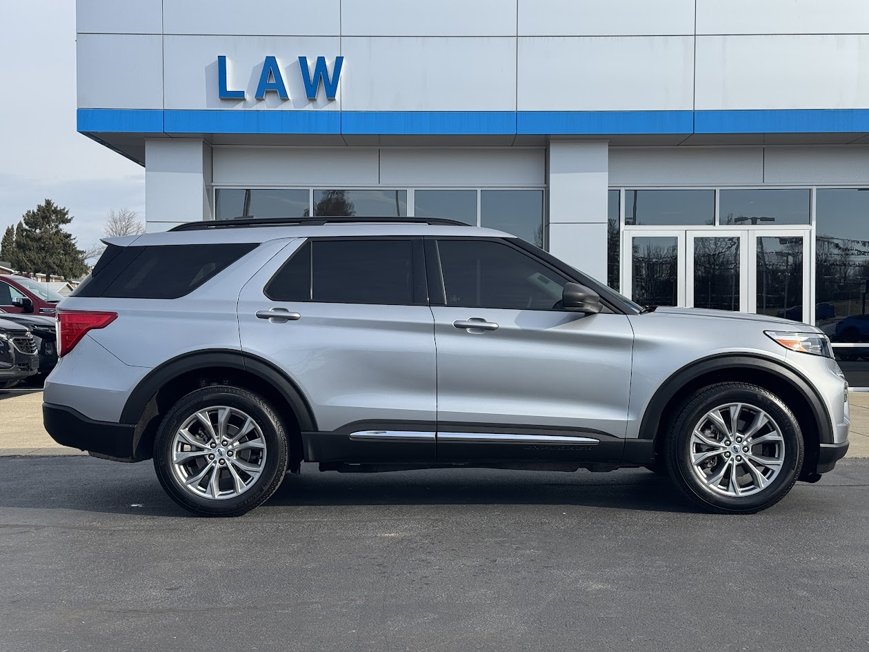 2022 Ford Explorer Vehicle Photo in BOONVILLE, IN 47601-9633