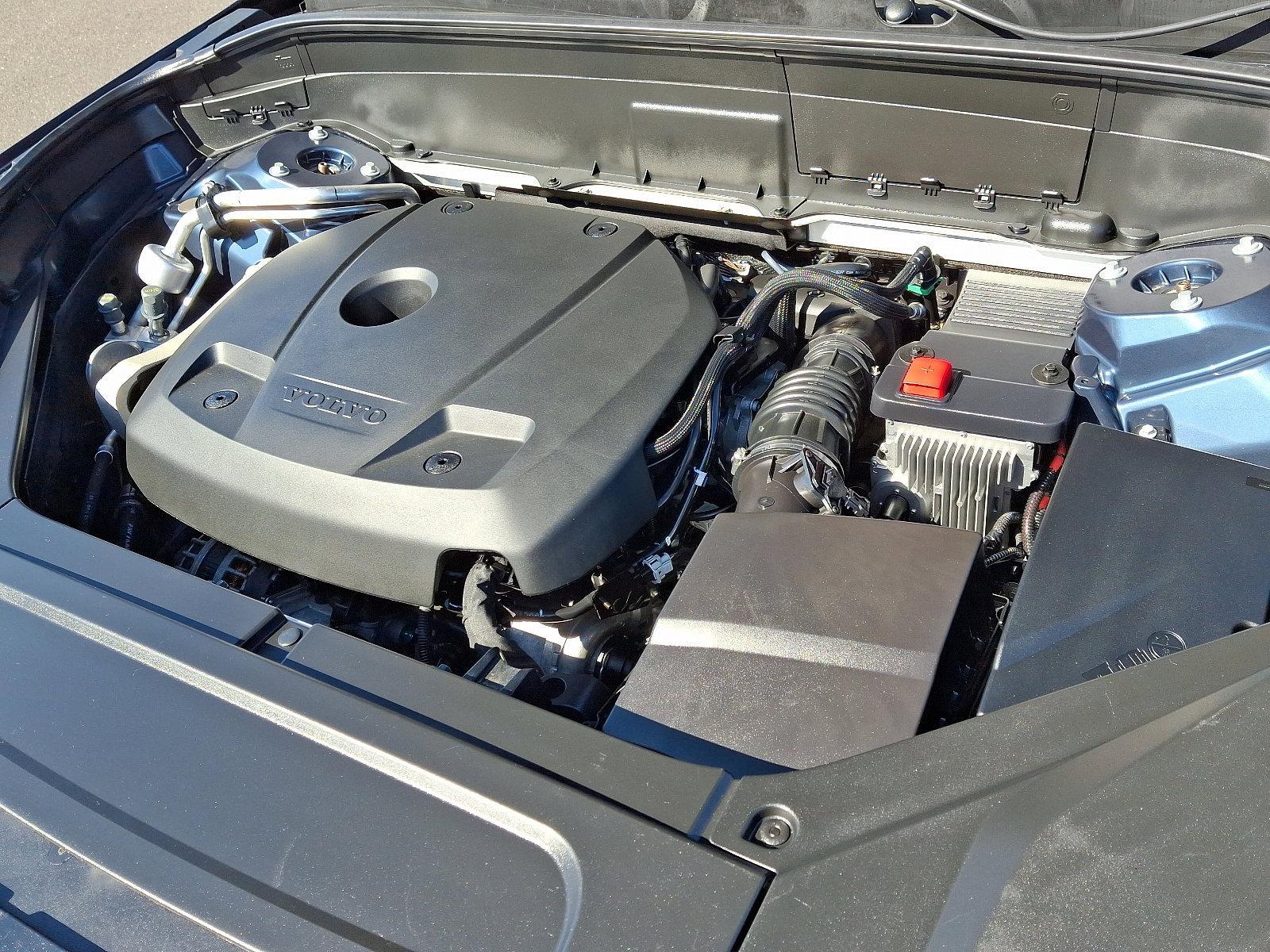 2022 Volvo XC90 Vehicle Photo in Trevose, PA 19053