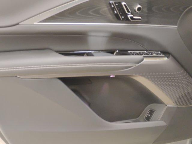2025 Cadillac LYRIQ Vehicle Photo in PINEVILLE, NC 28134-8495