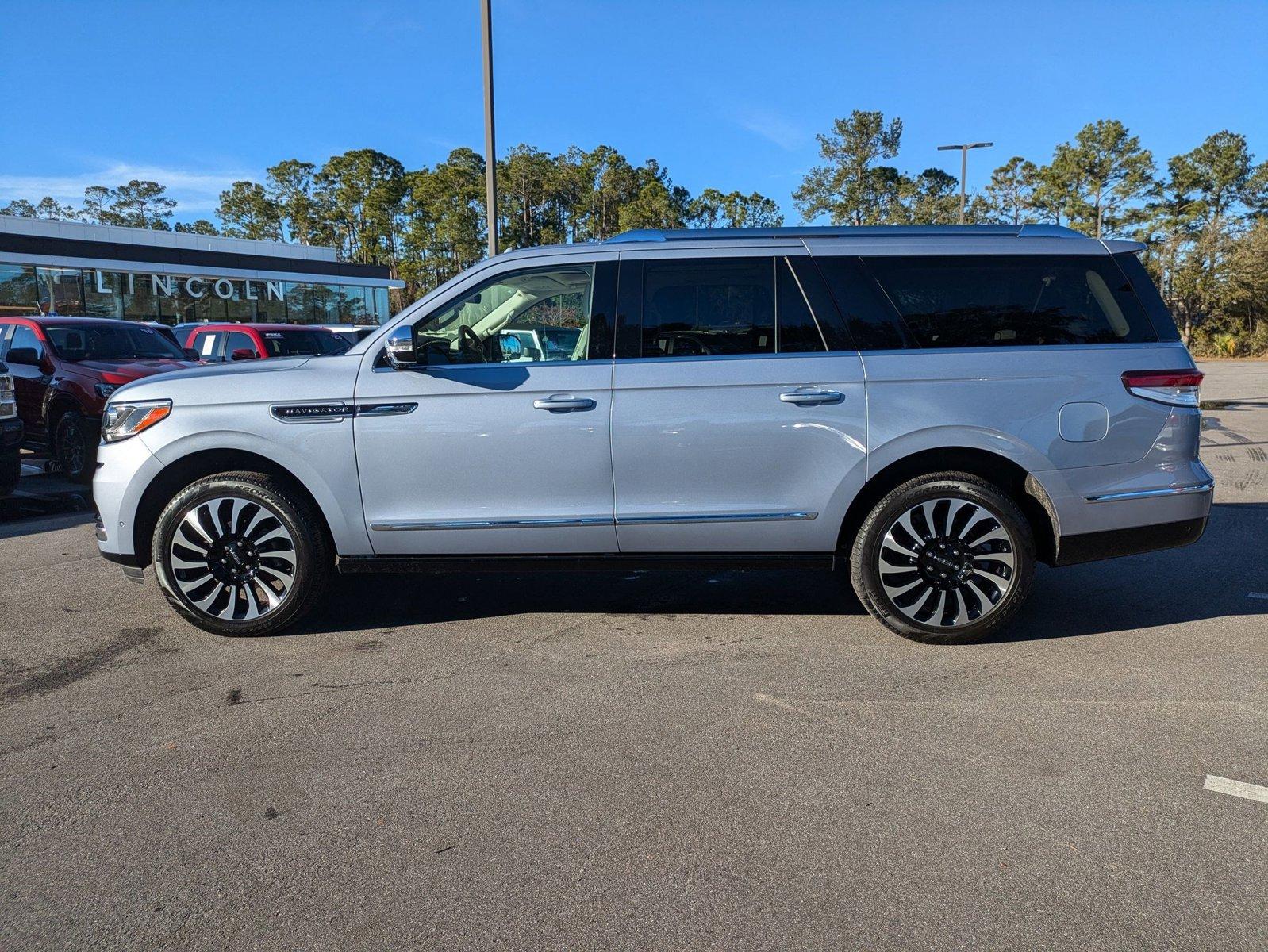 2024 Lincoln Navigator L Vehicle Photo in Jacksonville, FL 32244