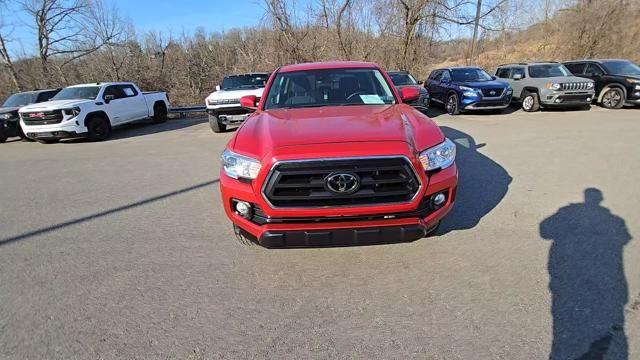 2022 Toyota Tacoma 4WD Vehicle Photo in Pleasant Hills, PA 15236
