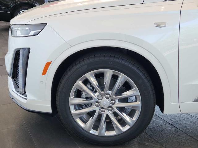 2025 Cadillac XT6 Vehicle Photo in HOUSTON, TX 77079