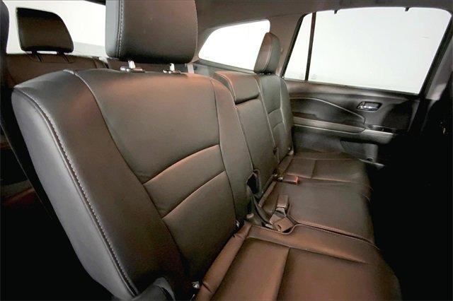 2020 Honda Pilot Vehicle Photo in KANSAS CITY, MO 64114-4502