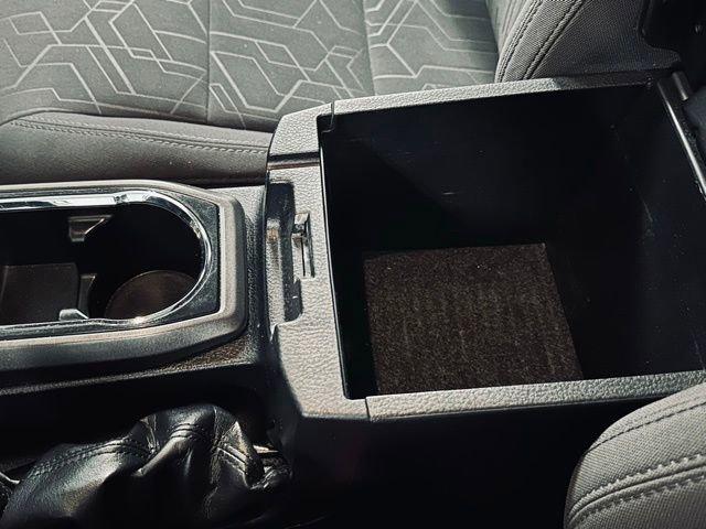 2017 Toyota Tacoma Vehicle Photo in MEDINA, OH 44256-9631