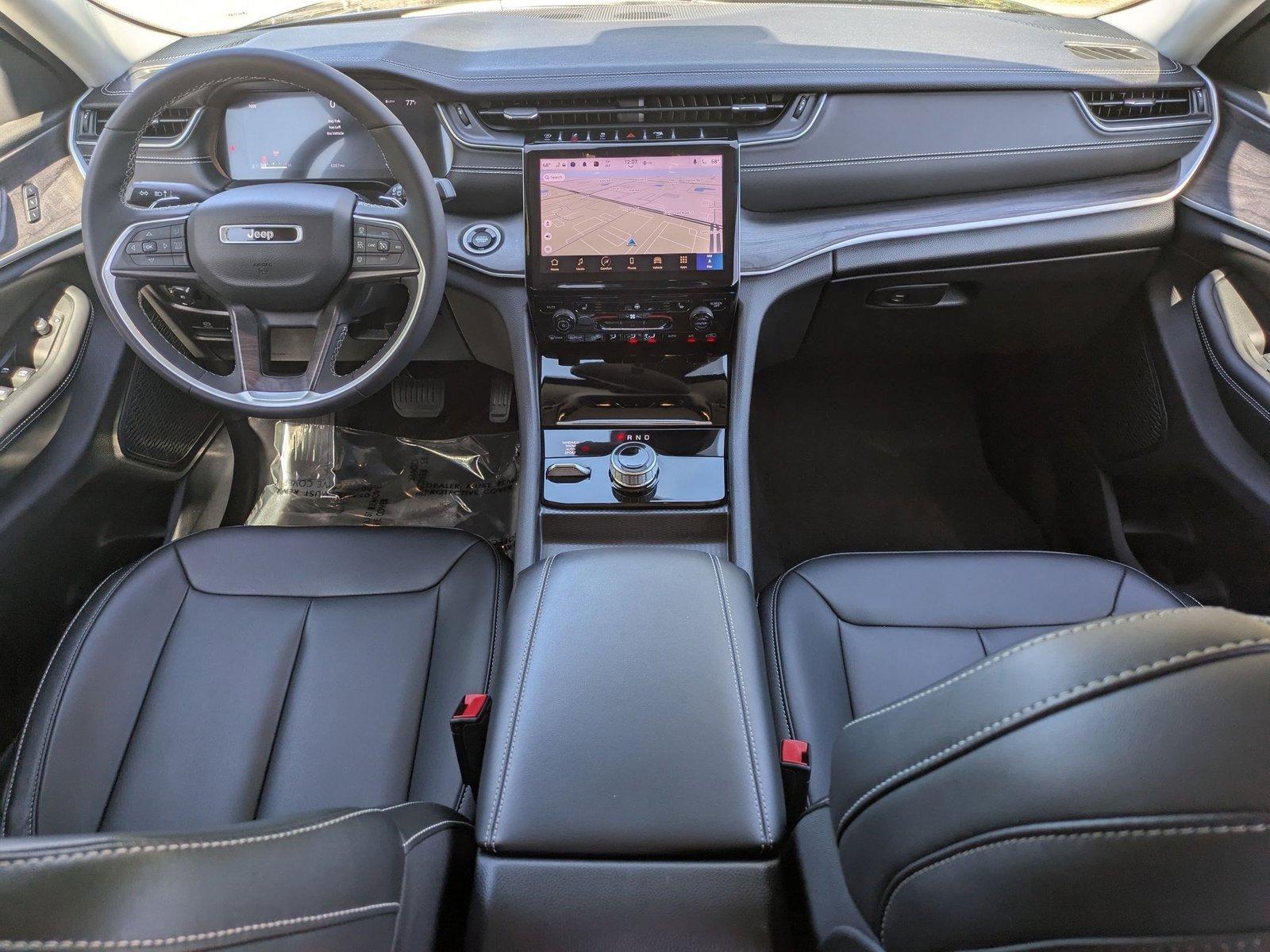 2024 Jeep Grand Cherokee Vehicle Photo in Sarasota, FL 34231