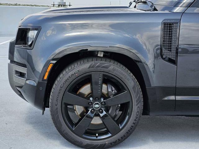 2025 Defender Vehicle Photo in AUSTIN, TX 78717