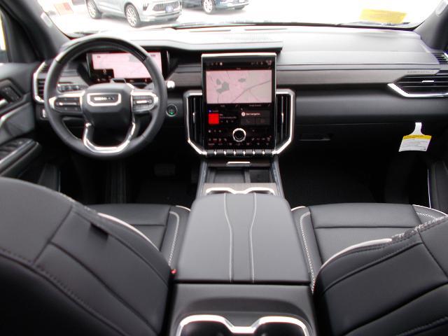 2025 GMC Acadia Vehicle Photo in LOWELL, MA 01852-4336