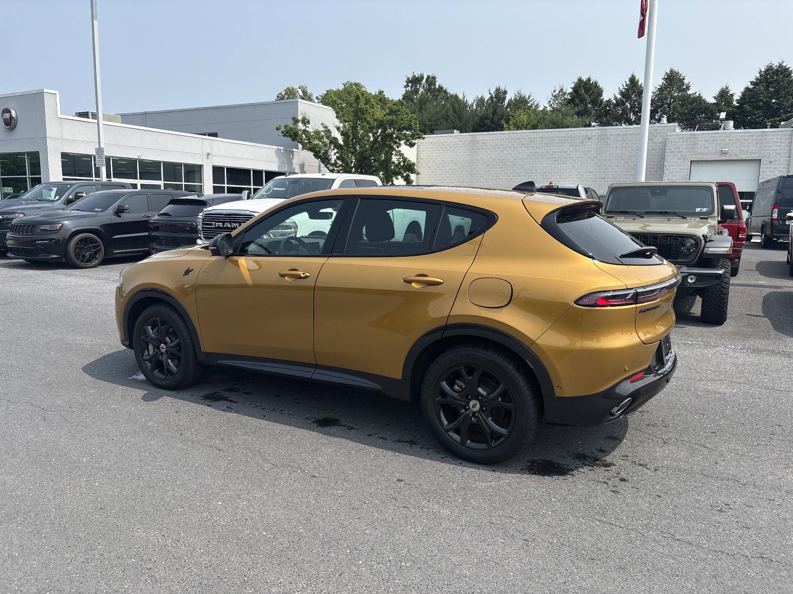 2024 Dodge Hornet Vehicle Photo in Mechanicsburg, PA 17050-1707