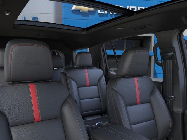 2025 Chevrolet Traverse Vehicle Photo in Roslyn, NY 11576