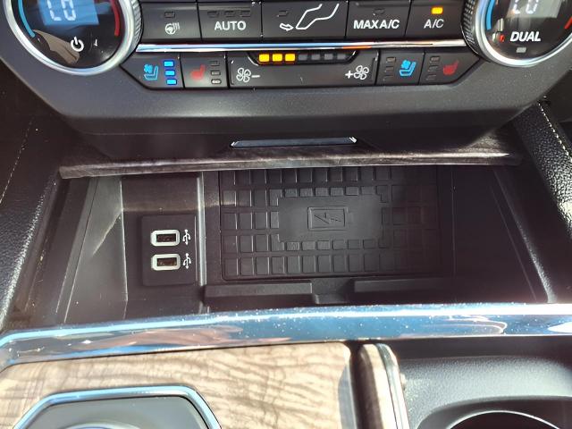 2018 Ford Expedition Vehicle Photo in Oshkosh, WI 54904