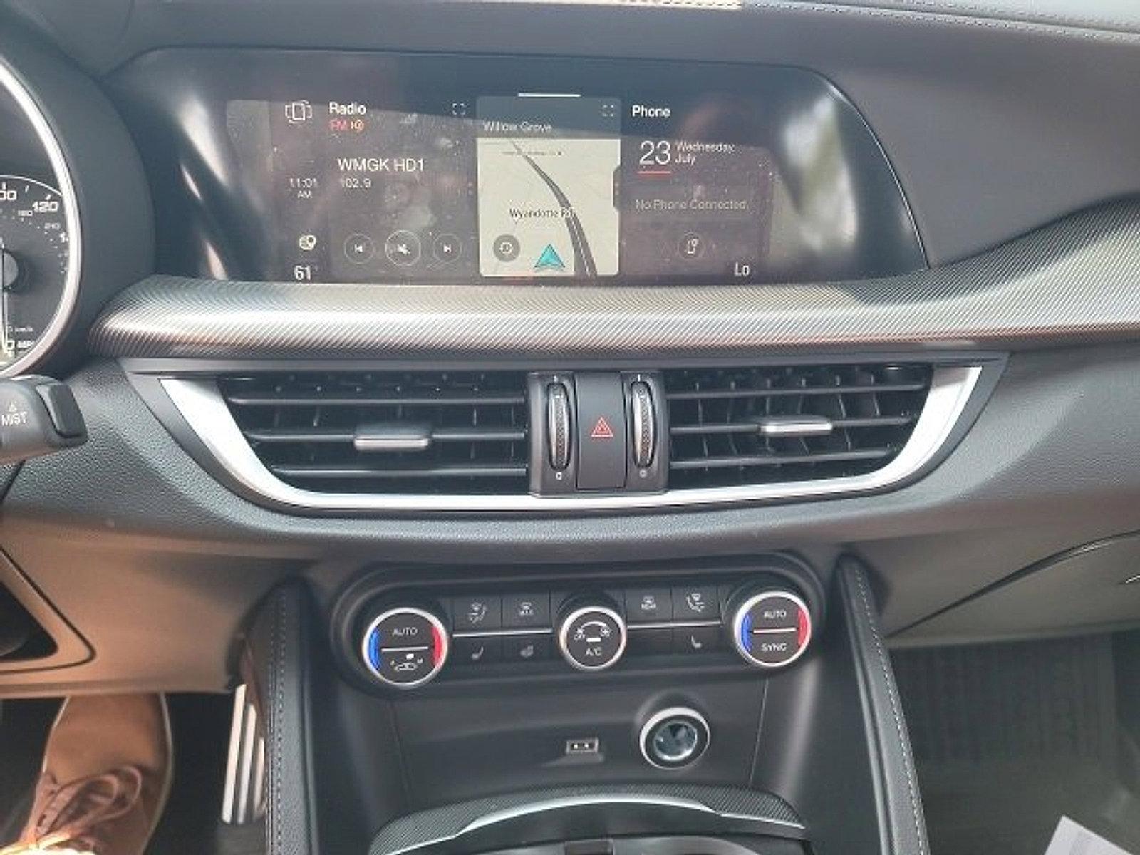 2022 Alfa Romeo Stelvio Vehicle Photo in Willow Grove, PA 19090