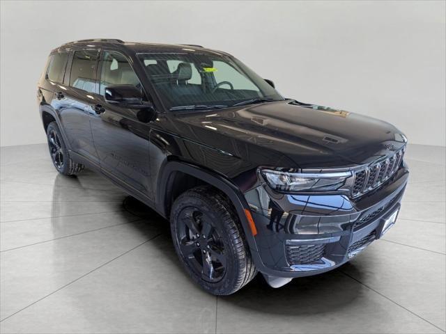 2025 Jeep Grand Cherokee L Vehicle Photo in Neenah, WI 54956