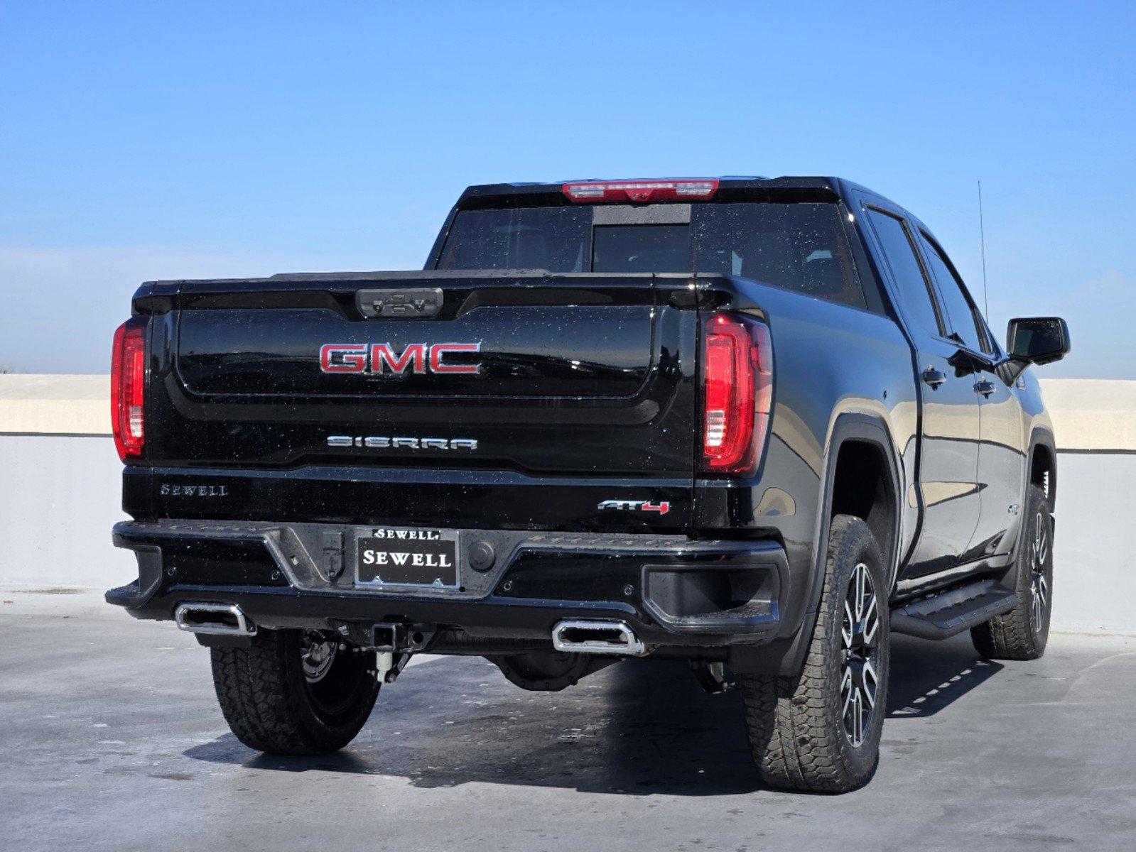 2025 GMC Sierra 1500 Vehicle Photo in DALLAS, TX 75209-3016