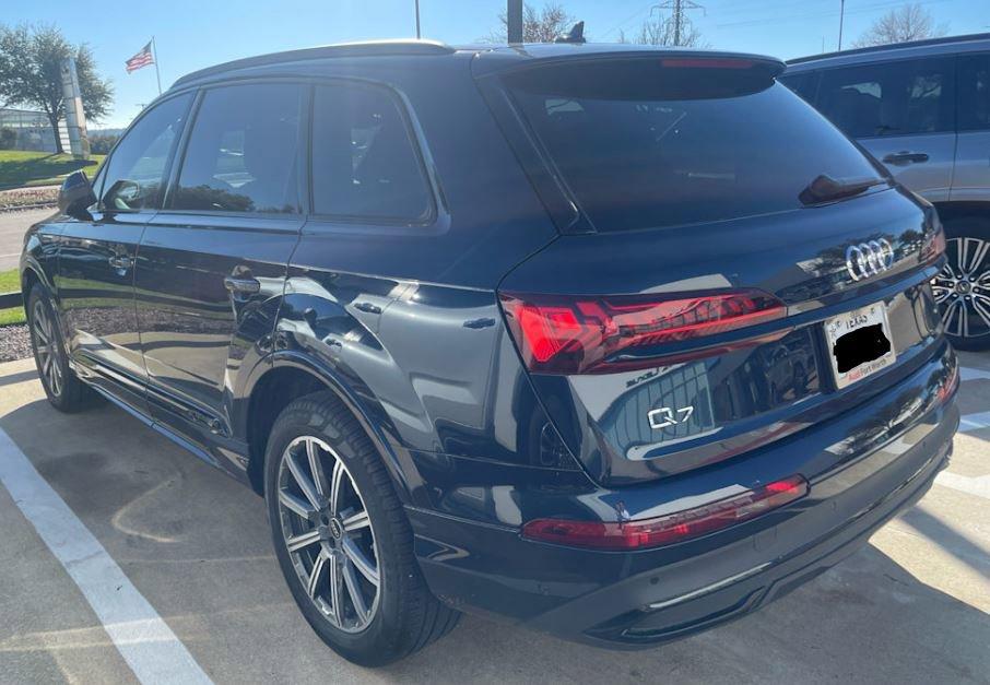 2024 Audi Q7 Vehicle Photo in FORT WORTH, TX 76132