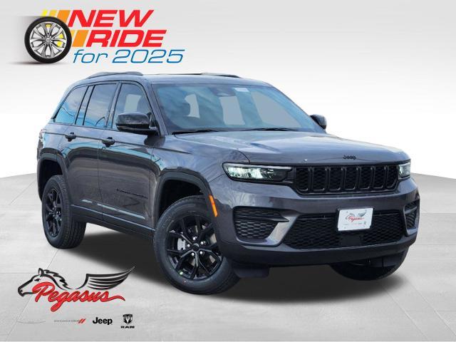 2025 Jeep Grand Cherokee Vehicle Photo in Ennis, TX 75119-5114