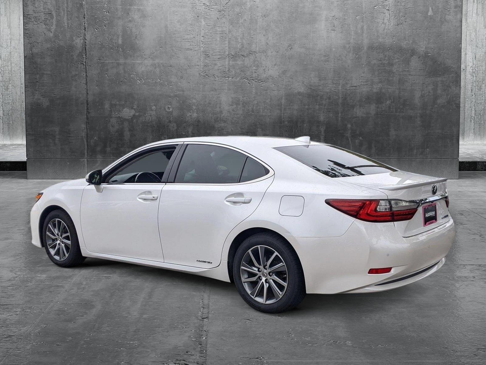 2017 Lexus ES Vehicle Photo in PEMBROKE PINES, FL 33024-6534