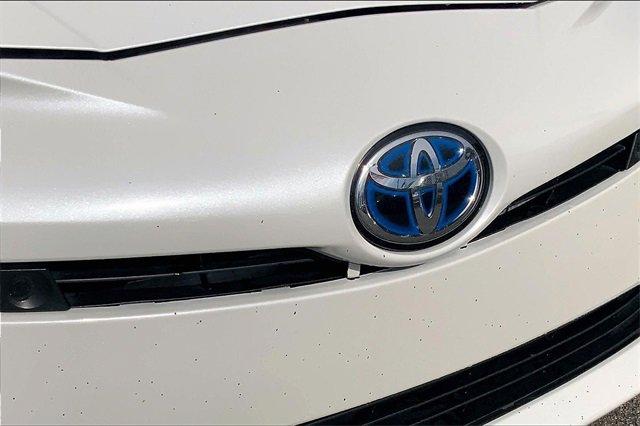 2017 Toyota Prius Vehicle Photo in INDEPENDENCE, MO 64055-1377