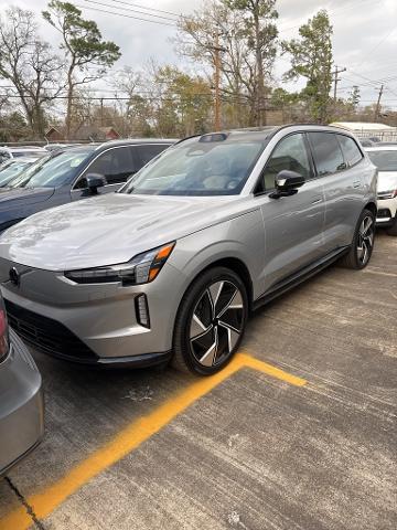 2025 Volvo EX90 Vehicle Photo in Houston, TX 77007