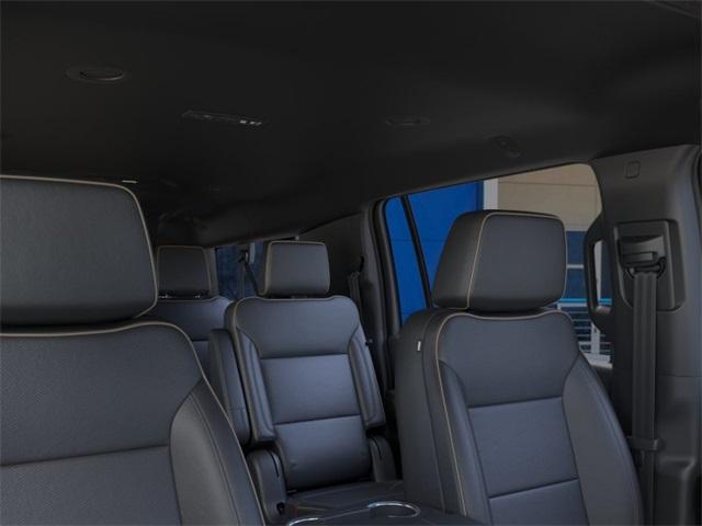 2025 Chevrolet Suburban Vehicle Photo in ENGLEWOOD, CO 80113-6708