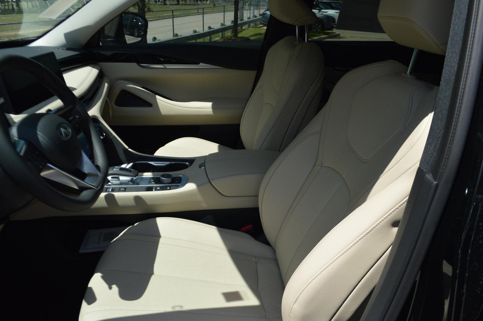2025 INFINITI QX60 Vehicle Photo in Houston, TX 77090