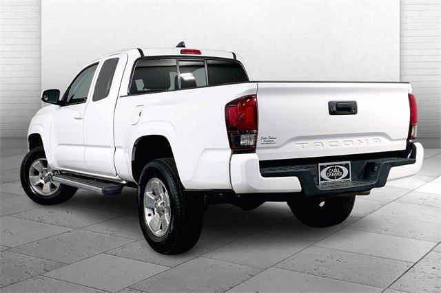 2023 Toyota Tacoma 2WD Vehicle Photo in KANSAS CITY, MO 64114-4502