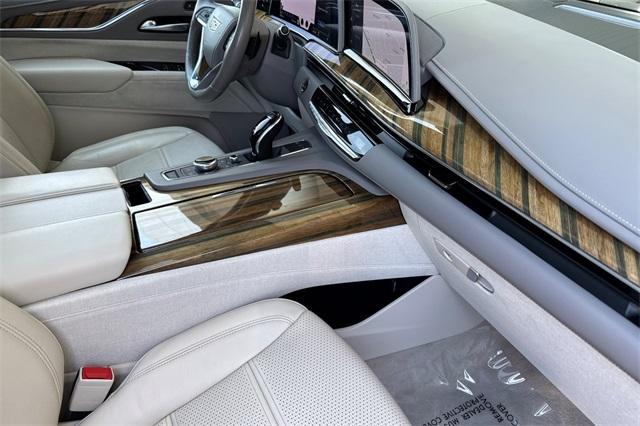 2021 Cadillac Escalade Vehicle Photo in ELK GROVE, CA 95757-8703