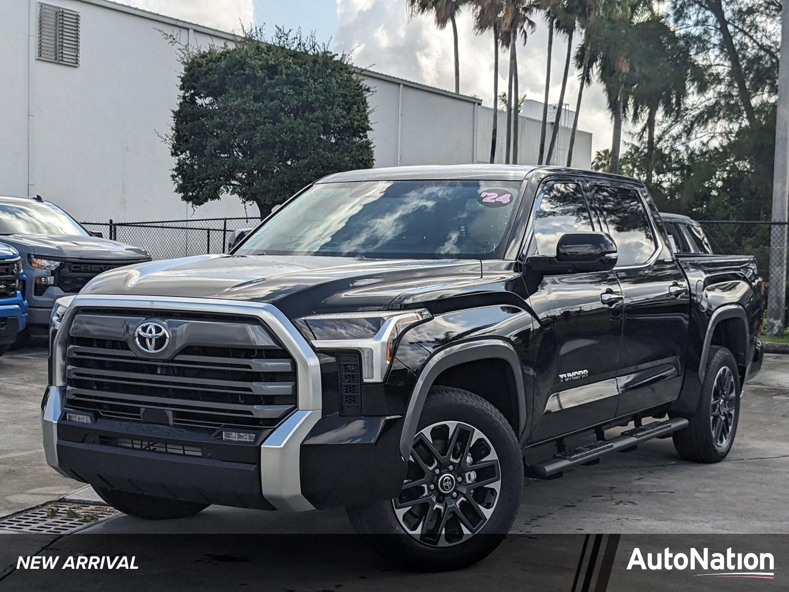 2024 Toyota Tundra 4WD Vehicle Photo in MIAMI, FL 33172-3015