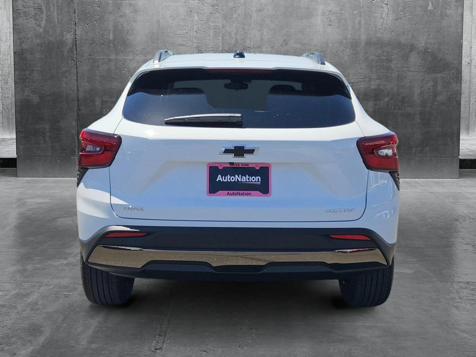 2025 Chevrolet Trax Vehicle Photo in GILBERT, AZ 85297-0446