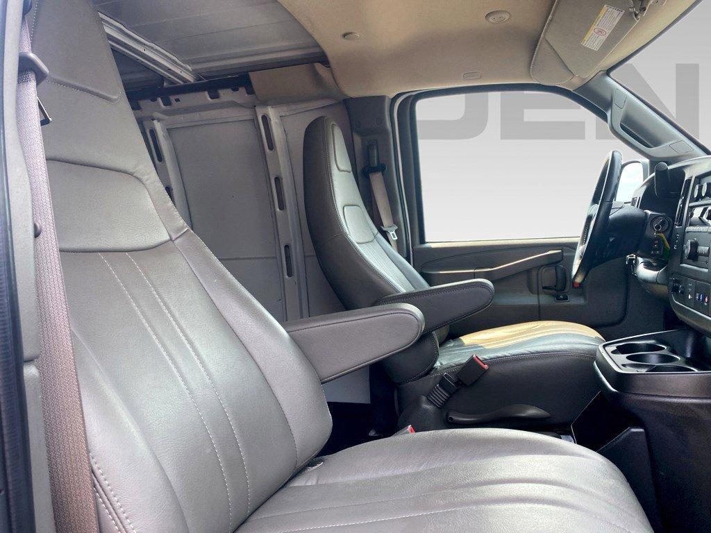 2023 Chevrolet Express Cargo Van Vehicle Photo in SAVANNAH, GA 31406-4513