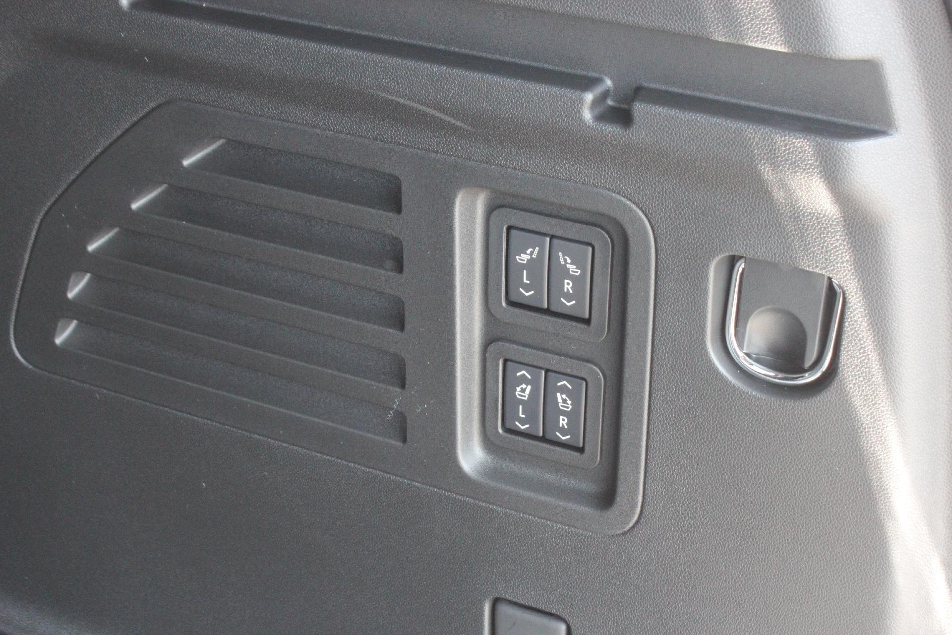 2025 Buick Enclave Vehicle Photo in AURORA, CO 80012-4011