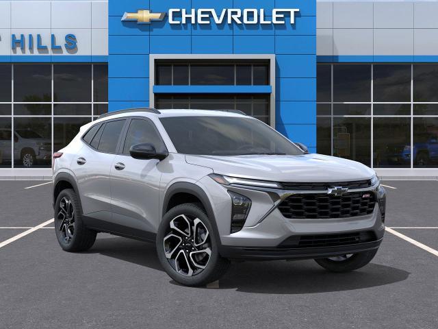 2025 Chevrolet Trax Vehicle Photo in Roslyn, NY 11576