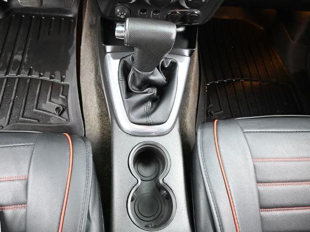 2006 HUMMER H3 Vehicle Photo in Cedar Rapids, IA 52402