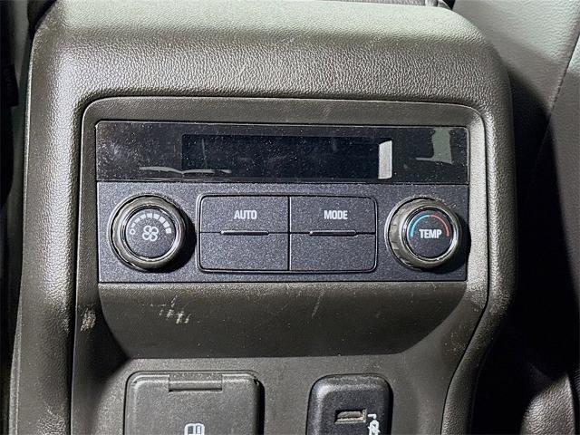 2017 GMC Acadia Vehicle Photo in PUYALLUP, WA 98371-4149