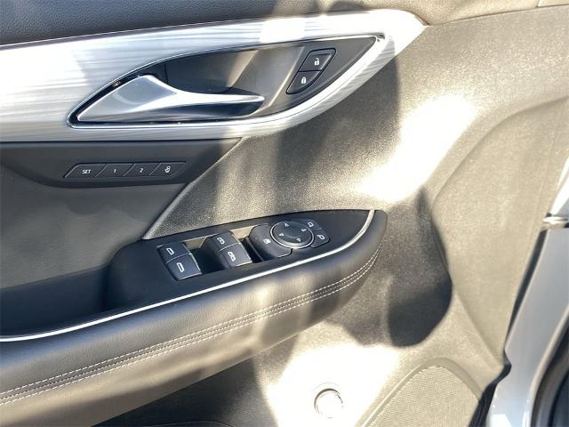 2024 Buick Envision Vehicle Photo in GOODYEAR, AZ 85338-1310