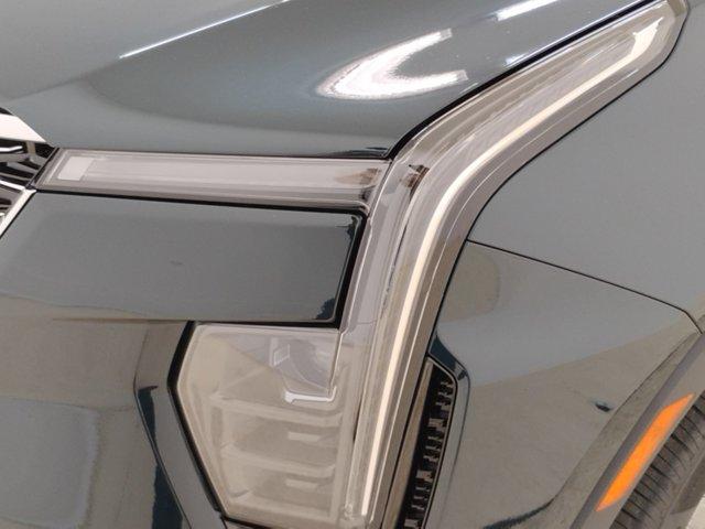 2025 Cadillac XT4 Vehicle Photo in PINEVILLE, NC 28134-8495