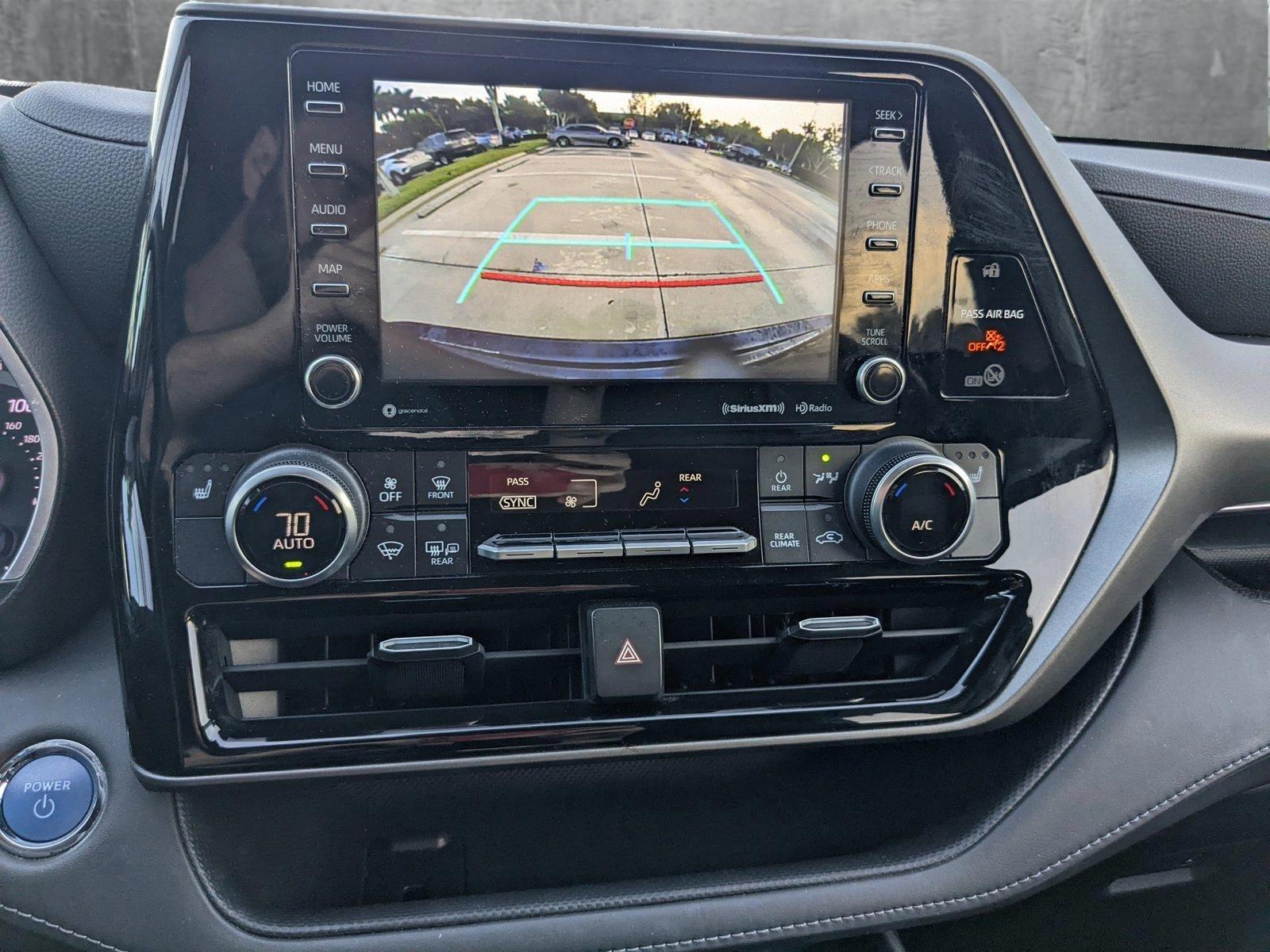 2022 Toyota Highlander Vehicle Photo in Davie, FL 33331