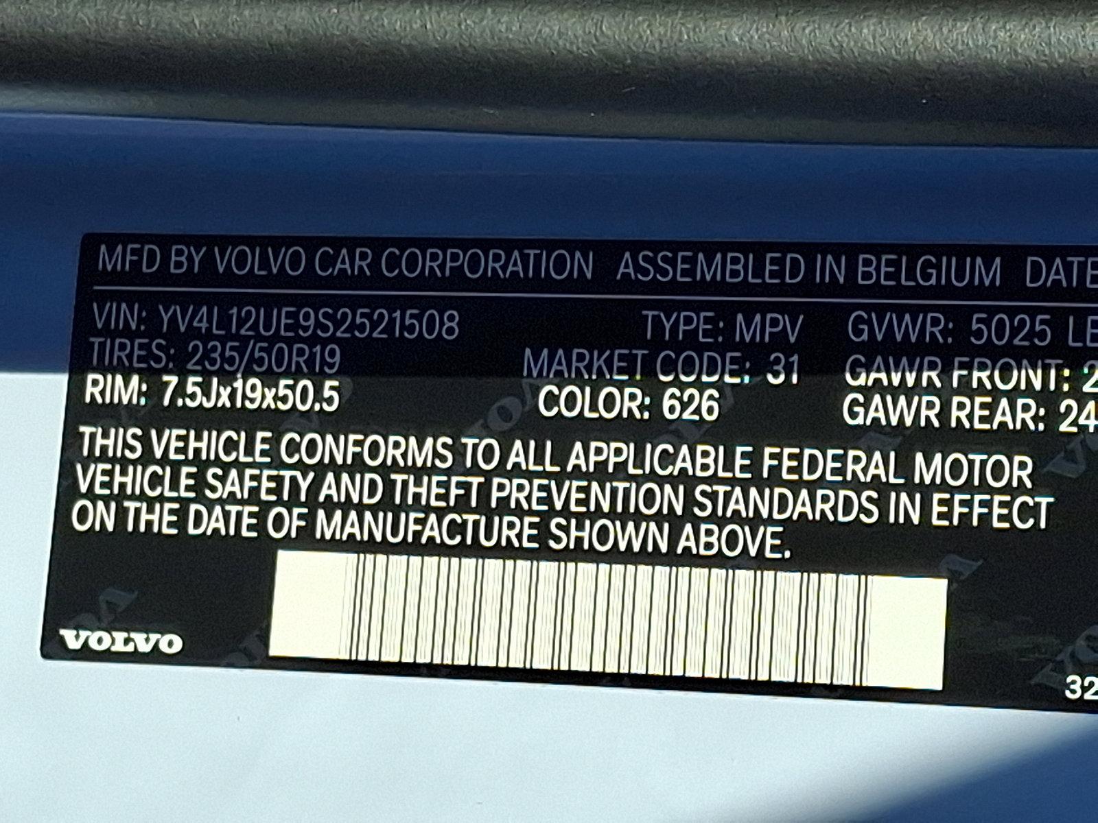 2025 Volvo XC40 Vehicle Photo in Trevose, PA 19053