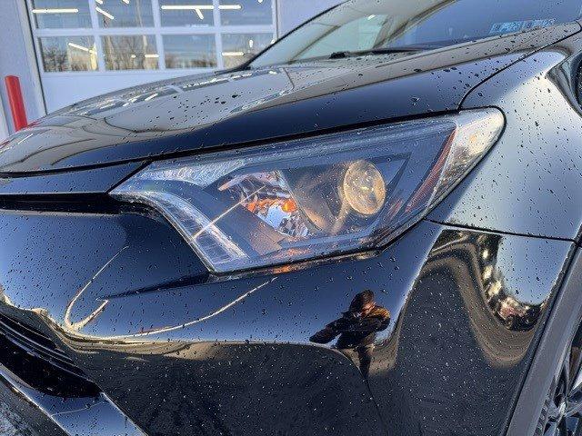 2018 Toyota RAV4 Vehicle Photo in Mechanicsburg, PA 17050-1707