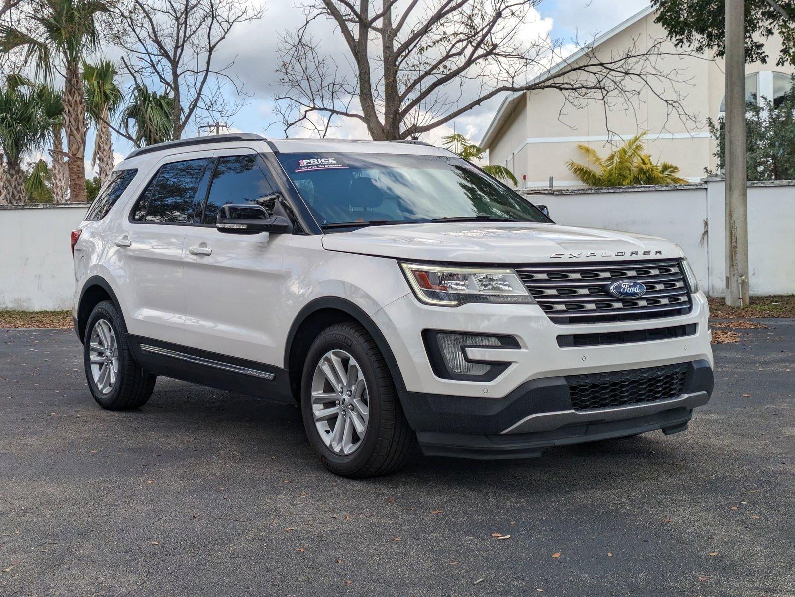 2017 Ford Explorer Vehicle Photo in GREENACRES, FL 33463-3207