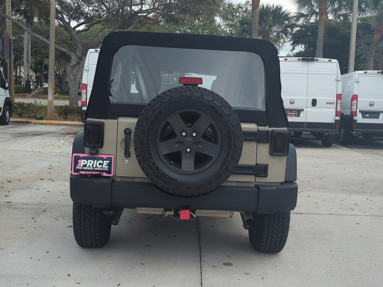 2017 Jeep Wrangler Unlimited Vehicle Photo in PEMBROKE PINES, FL 33024-6534