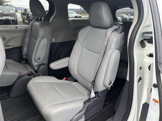 2021 Toyota Sienna Vehicle Photo in TULLY, NY 13159-3159