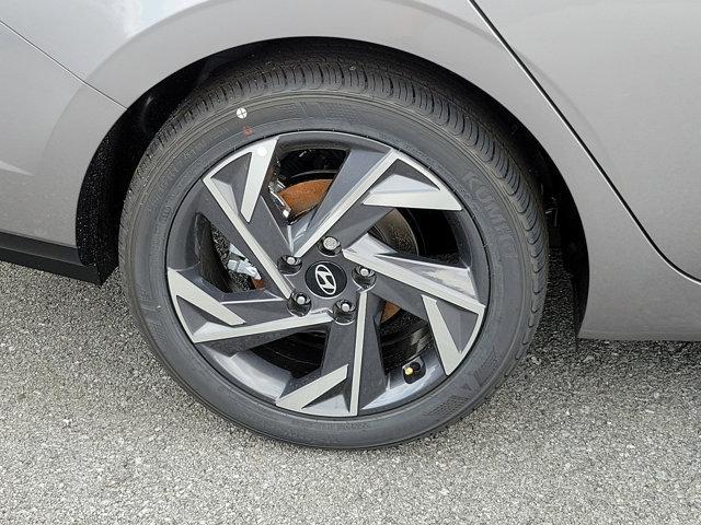 2025 Hyundai ELANTRA Vehicle Photo in Harrisburg, PA 17111