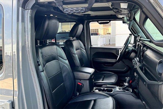 2021 Jeep Gladiator Vehicle Photo in TOPEKA, KS 66609-0000