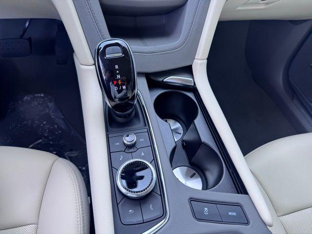 2025 Cadillac XT5 Vehicle Photo in DELRAY BEACH, FL 33483-3294